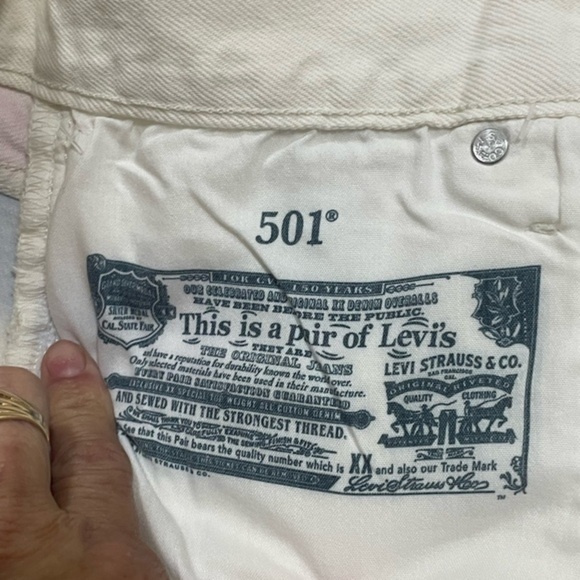 Levi's® 501® Original Women's Jeans, Size 27 x 30 - Picture 14 of 14